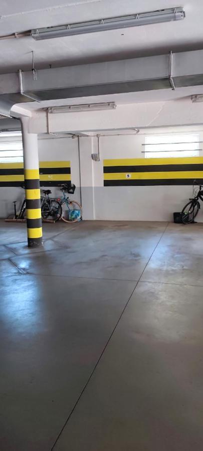 Cosmopolitan Z Bezplatnym, Prywatnym Parkingiem W Hali Garazowej Apartment Torun