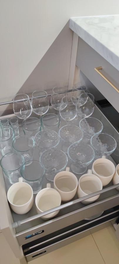 Apartment Cosmopolitan Z Bezplatnym, Prywatnym Parkingiem W Hali Garazowej *