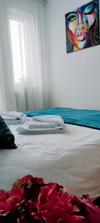 Apartment Cosmopolitan Z Bezplatnym, Prywatnym Parkingiem W Hali Garazowej Thorn